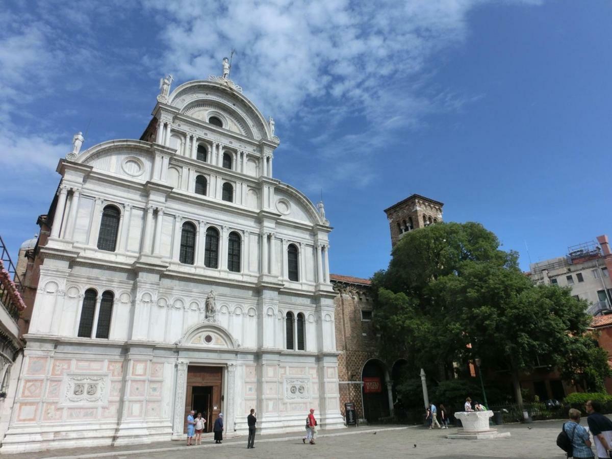 Classic Three Minutes From St Marc'S Square Daire Venedik Dış mekan fotoğraf